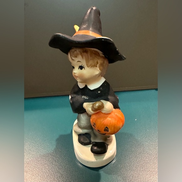 Vintage Lefton October boy figurine - Picture 2 of 6